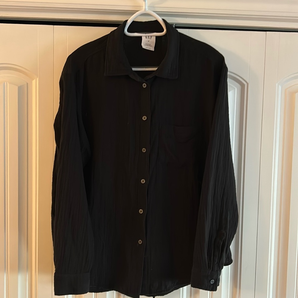 GAP Oversize Lightweight Black Button Down - Size Medium